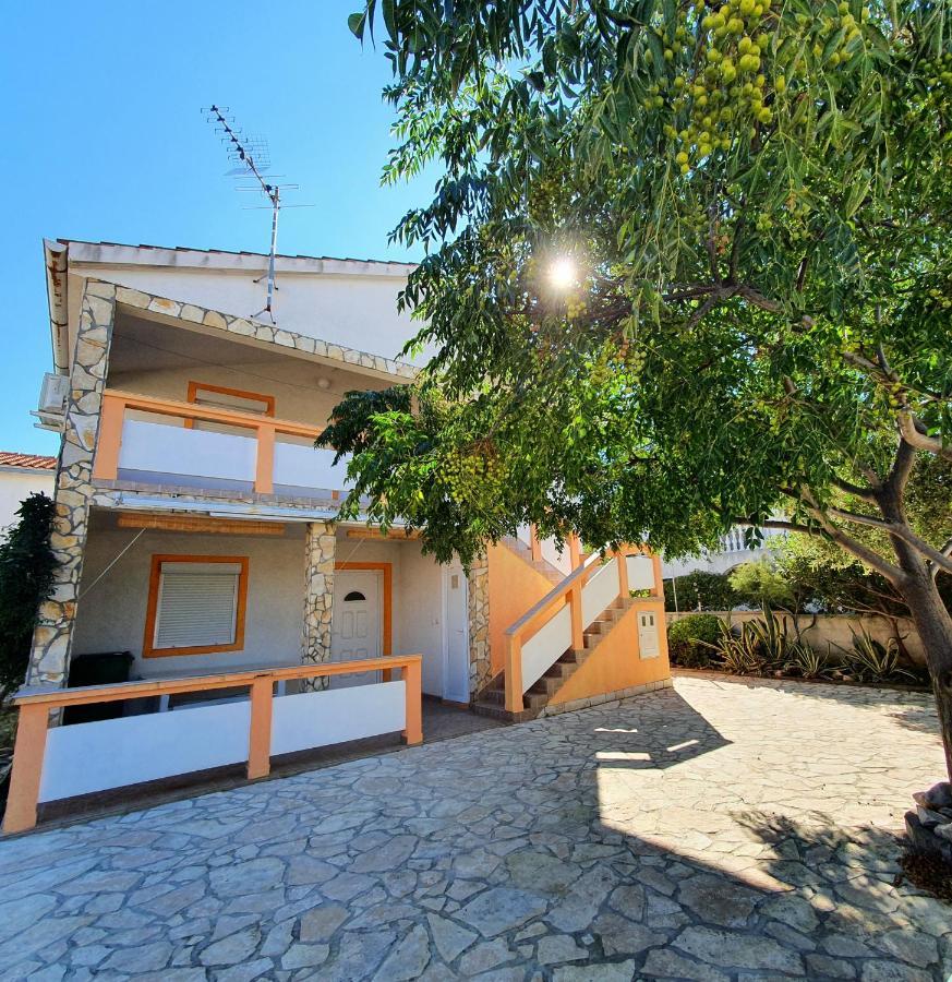 Lipa Mare Vir Exterior foto